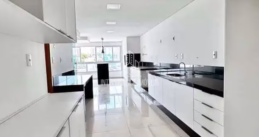 Apartamento à venda com 4 suítes sendo 1 com closet, escritório, 3 vagas, edifício supéria, desprai