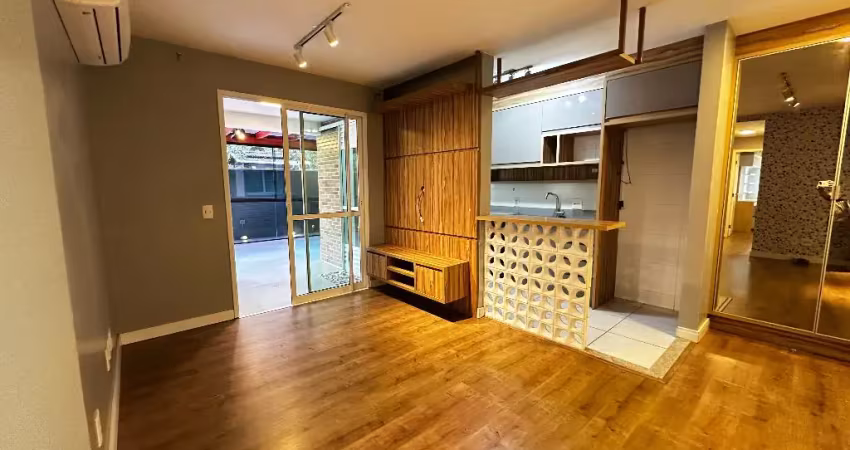 Lindo  giardino com 1 suíte mais 2 quartos à venda no bairro Atiradores em Joinville - SC