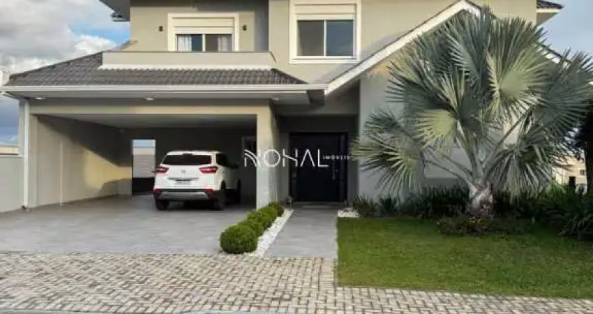 Residência de alto luxo construída com acabamento em altíssimo padrão