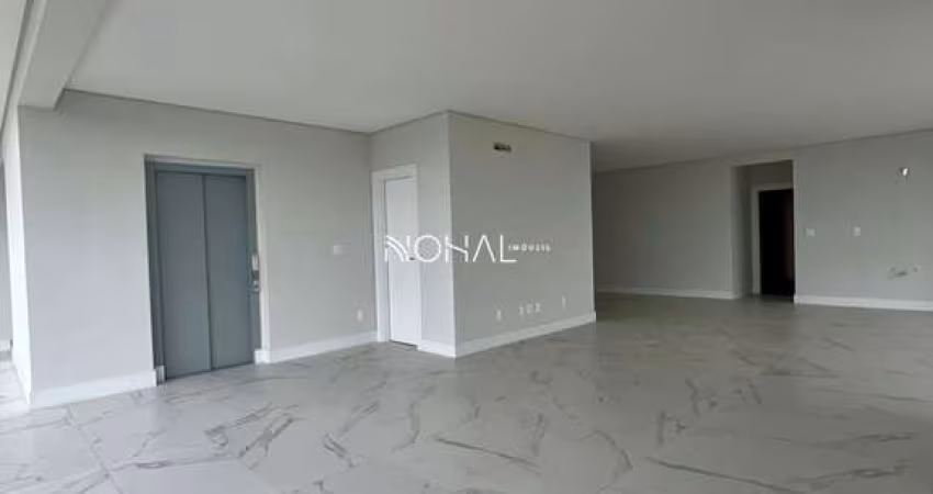 Apartamento a venda com 3 suítes no Centro