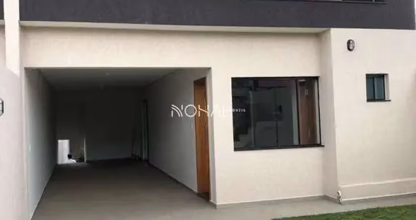 Sobrado a venda com 3 suítes no Bairro Uvaranas