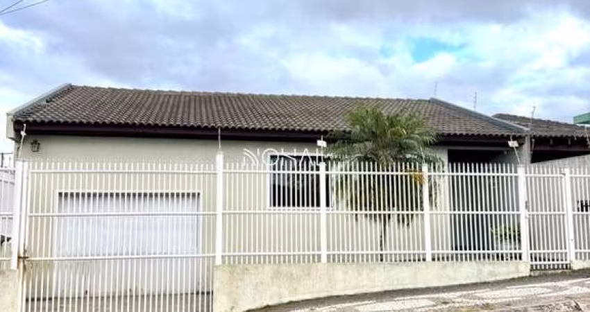 Casa térrea a venda com 3 quartos sendo 1 suíte no Bairro Boa Vista