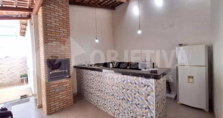 Ótima casa a venda no bairro laranjeiras em Uberlândia