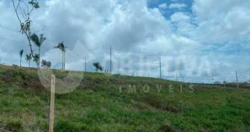 Excelente terreno em condomínio fechado terras alphas em uberlândia