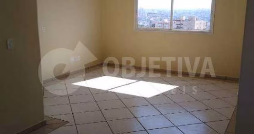 Cobertura à venda, 3 quartos, 1 suíte, 2 vagas, TUBALINA - UBERLANDIA/MG