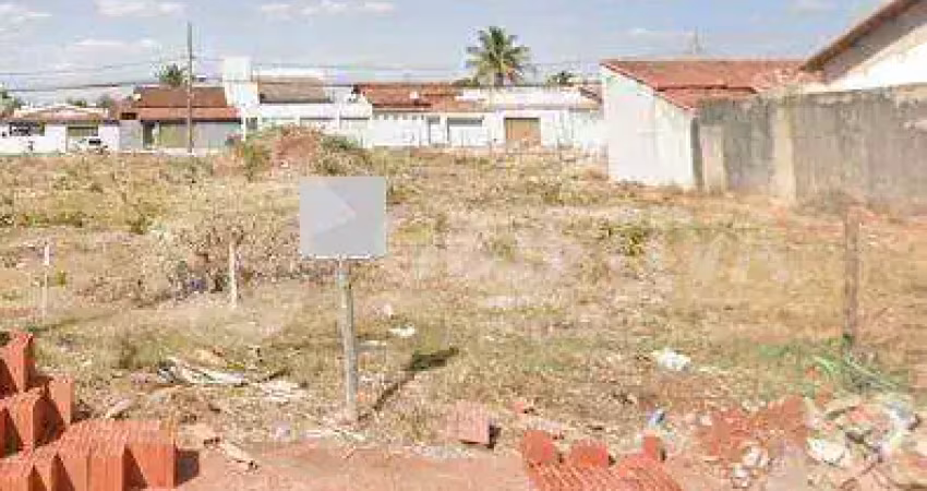 Terreno à venda no Conjunto Segismundo Pereira, Uberlândia 