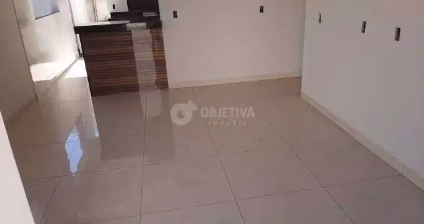 Casa com 3 quartos à venda no Santa Mônica, Uberlândia 