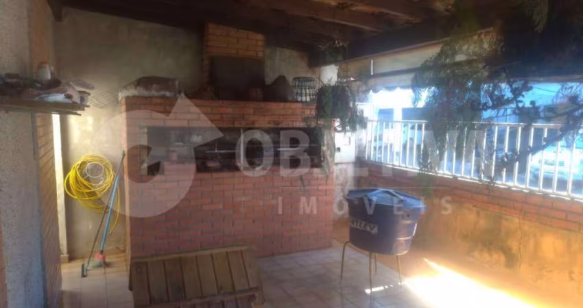 Casa a venda na região central de Uberlândia