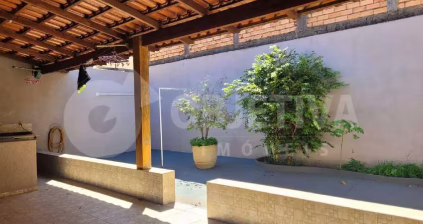 Ótima casa disponível para venda no bairro Santa Rosa em Uberlândia