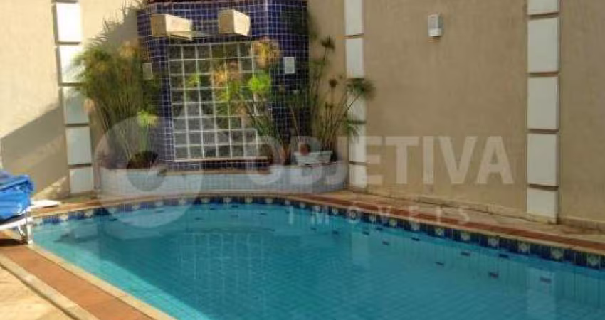 Belíssima casa a venda no Bairro Tibery em Uberlândia