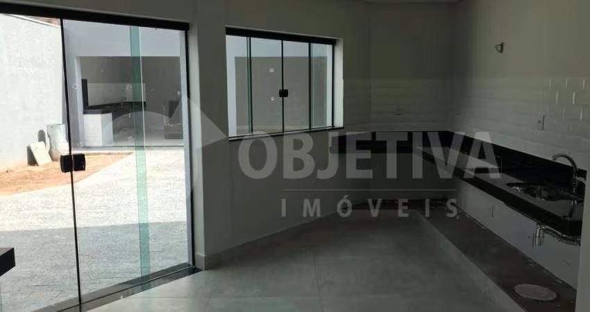 Oportunidade Única: Sobrado de 2 Andares à Venda no Nova Uberlândia