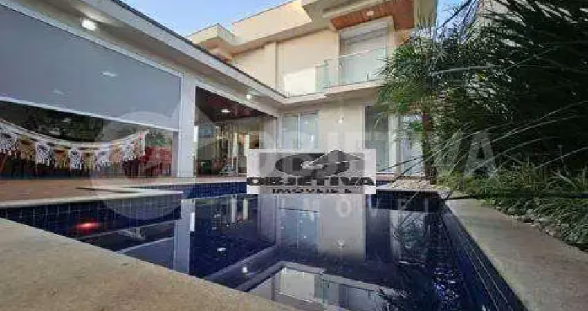 Casa à venda, 4 quartos, 4 suítes, 8 vagas, JARDIM INCONFIDENCIA - UBERLANDIA/MG