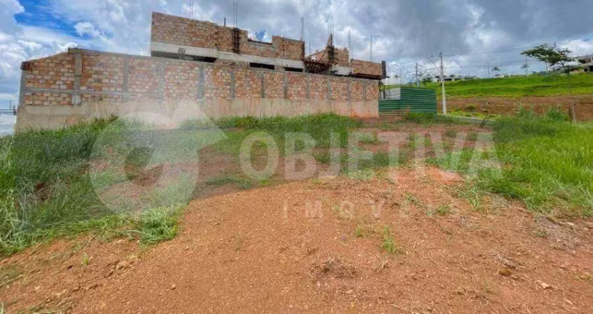 Excelente terreno em condomínio fechado Terras Alphas em Uberlândia