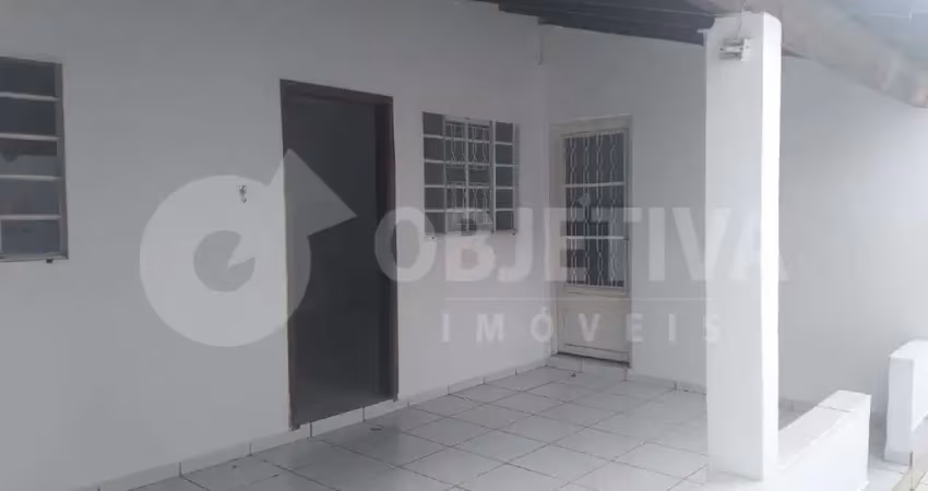 Casa à venda, 6 quartos, 2 suítes, 1 vaga, saraiva - uberlandia/mg
