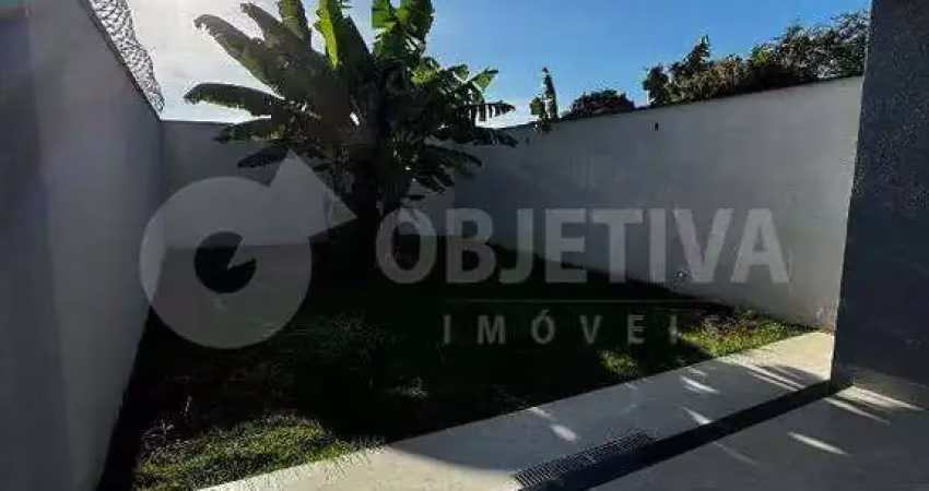 Casa à venda, 3 quartos, 1 suíte, 2 vagas, marta helena - uberlandia/mg