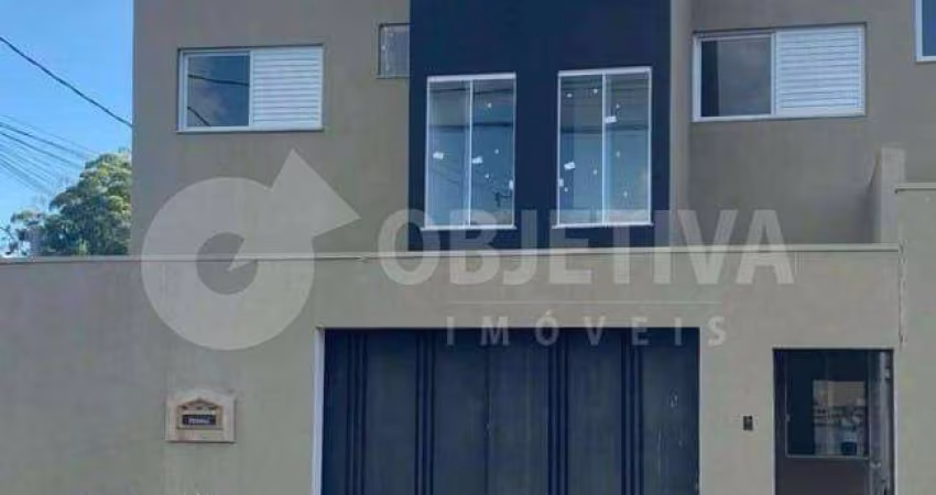 Casa à venda, 2 quartos, 1 vaga, JARDIM HOLANDA - UBERLANDIA/MG