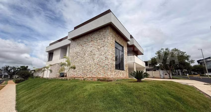 Casa em Condomínio à venda, 5 quartos, 5 suítes, 4 vagas, Jardim Versailles - UBERLANDIA/MG