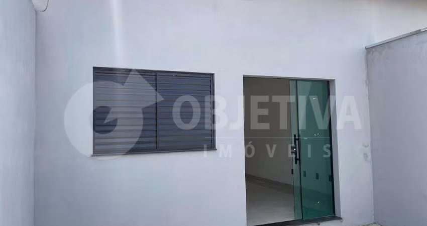 Casa à venda, 2 quartos, 1 suíte, 2 vagas, JARDIM HOLANDA - UBERLANDIA/MG