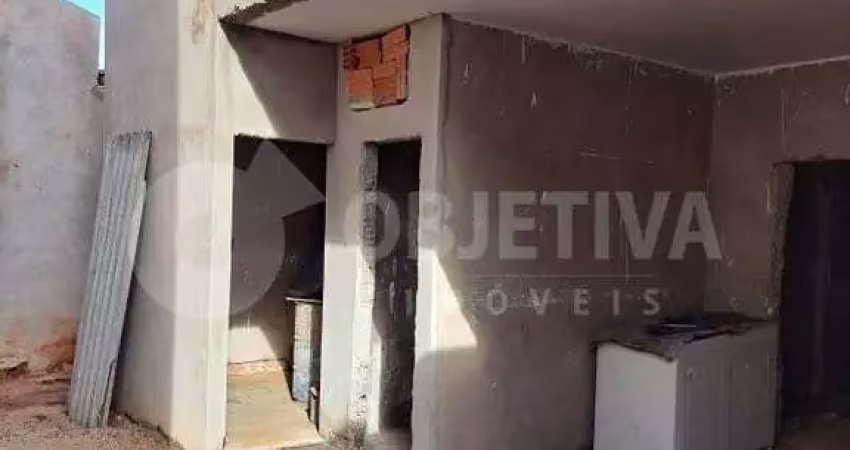 Casa à venda, 3 quartos, 1 suíte, 2 vagas, JARDIM HOLANDA - UBERLANDIA/MG
