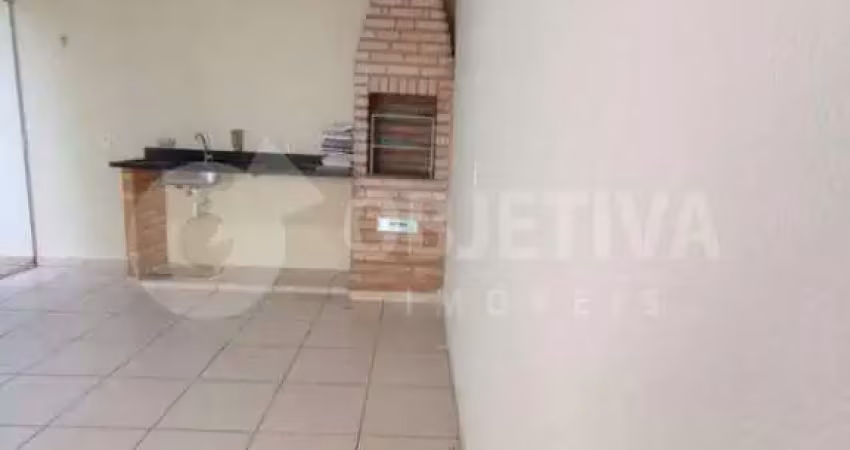 Casa à venda, 3 quartos, 2 suítes, 2 vagas, granada - uberlandia/mg