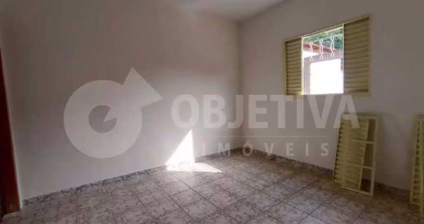 Casa à venda, 3 quartos, 1 suíte, 5 vagas, granada - uberlandia/mg