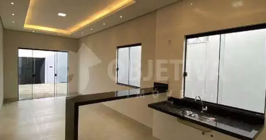 Casa à venda, 2 quartos, 1 suíte, 3 vagas, laranjeiras - uberlandia/mg