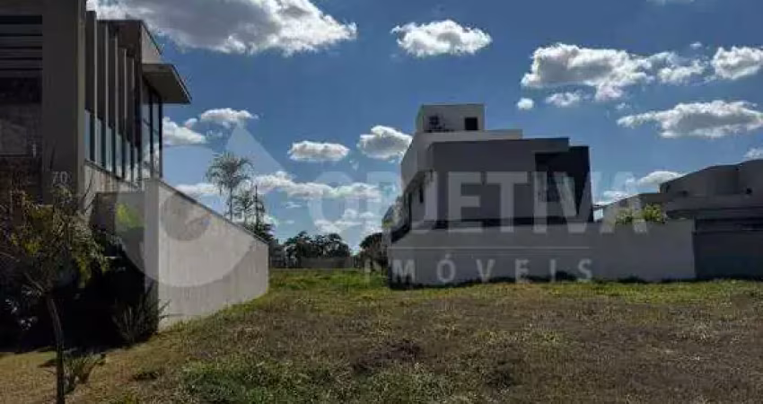 Terreno em condomínio à venda, jardim versailles - uberlandia/mg