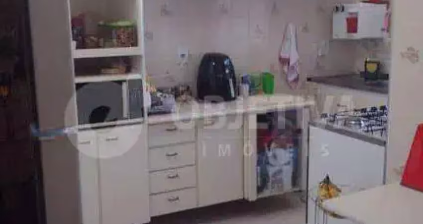 Apartamento à venda de porteira fechada no bairro tibery em uberlândia