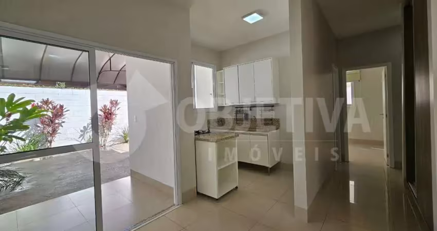 Casa em condomínio para aluguel, 3 quartos, 1 suíte, 4 vagas, condomínio manhattan - uberlandia/mg