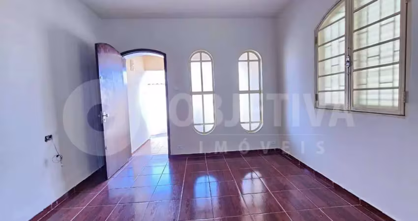 Casa para aluguel, 3 quartos, 1 suíte, 2 vagas, brasil - uberlandia/mg