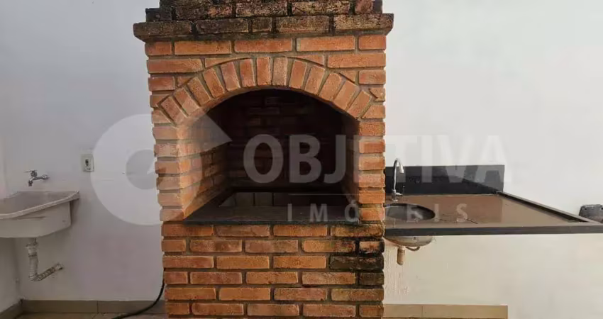 Casa para aluguel, 2 quartos, 1 suíte, 1 vaga, shopping park - uberlandia/mg