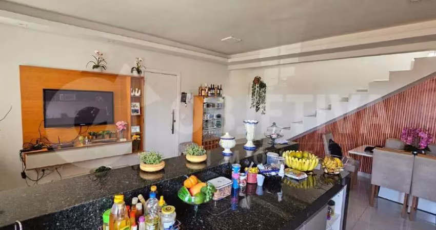 Apartamento em 2 pavimentos mobiliado no bairro santa mônica disponível para aluguel