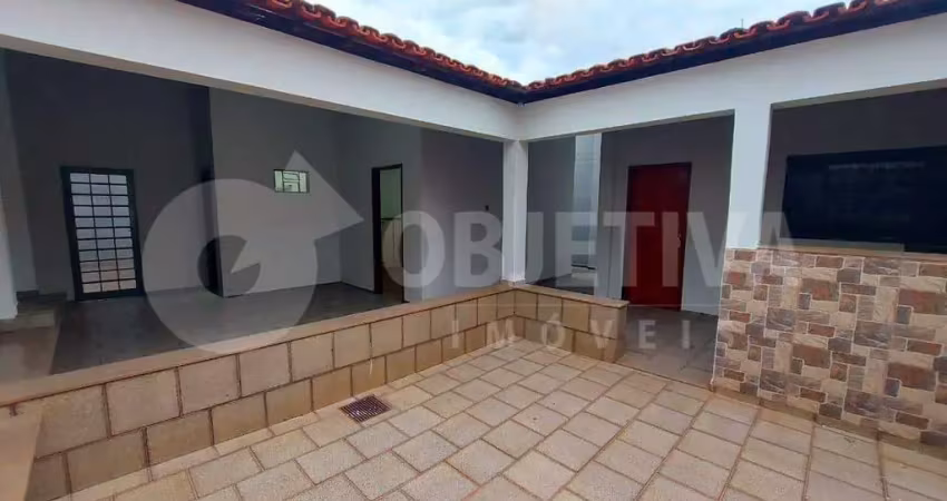 Casa à venda, 3 quartos, 2 suítes, 2 vagas, cidade jardim - uberlandia/mg