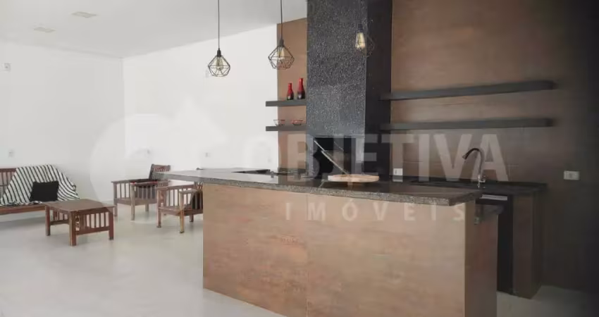 Casa para aluguel, 2 quartos, 1 suíte, 2 vagas, jardim holanda - uberlandia/mg