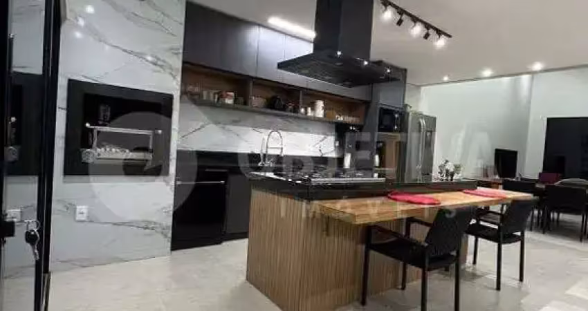 Casa à venda, 3 quartos, 1 suíte, 4 vagas, laranjeiras - uberlandia/mg