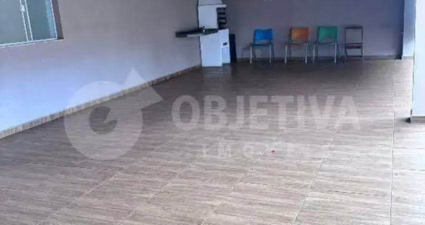 Casa à venda, 3 quartos, 1 suíte, 5 vagas, lidice - uberlandia/mg