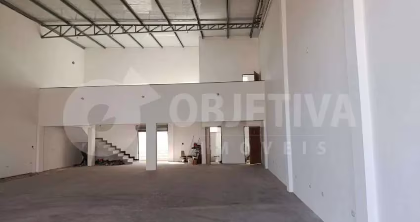 Barracão / Galpão / Depósito para alugar no Novo Mundo, Uberlândia 