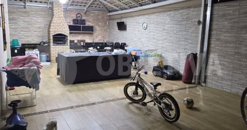 Casa à venda, 3 quartos, 1 suíte, 3 vagas, jardim patricia - uberlandia/mg