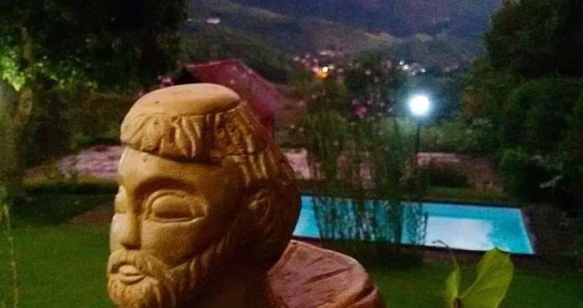 VENDO Casa no Cônego Nova Friburgo
