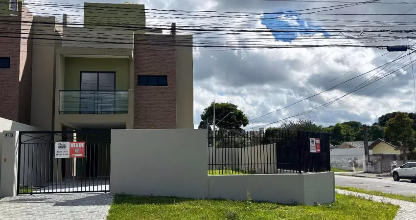 Sobrado com terraço, com 3 quartos sendo 1 suíte - boa vista - pr.