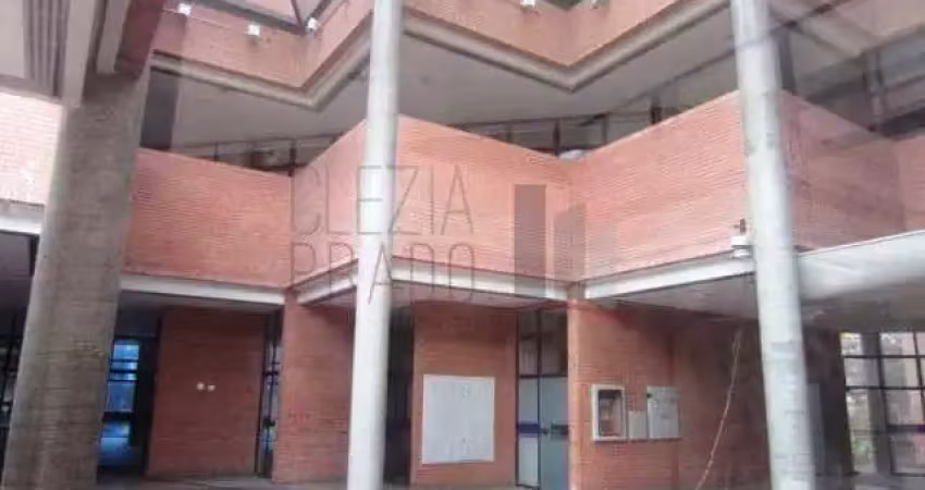Prédio com 50 salas para alugar na Chácara Santo Antônio, São Paulo 