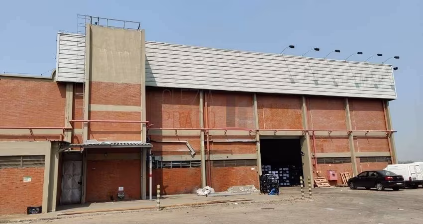 Barracão / Galpão / Depósito com 10 salas para alugar no Centro, Embu das Artes 
