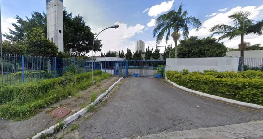 Barracão / Galpão / Depósito com 10 salas para alugar no Jurubatuba, São Paulo 