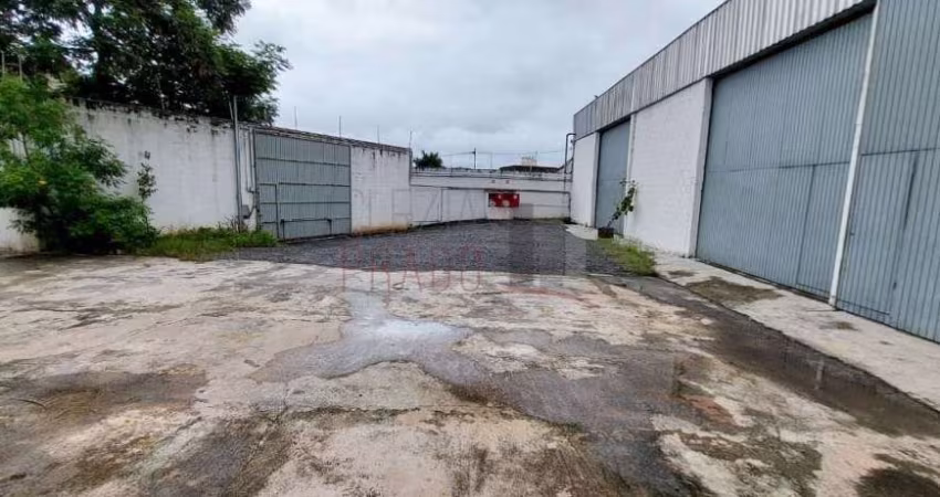 Barracão / Galpão / Depósito com 5 salas para alugar no Jardim Arpoador, São Paulo 