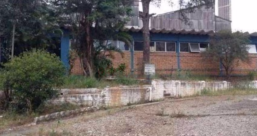 Barracão / Galpão / Depósito com 10 salas para alugar em Cangaíba, São Paulo 