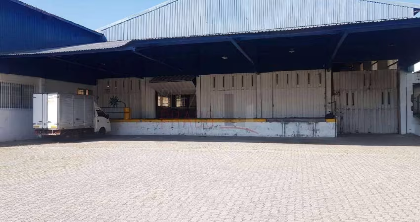 Barracão / Galpão / Depósito com 5 salas para alugar no Itaqui, Itapevi 