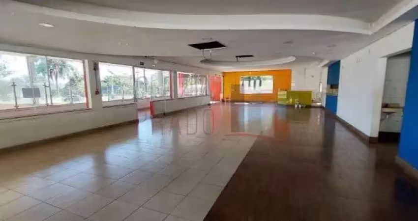 Barracão / Galpão / Depósito com 10 salas para alugar em Interlagos, São Paulo 