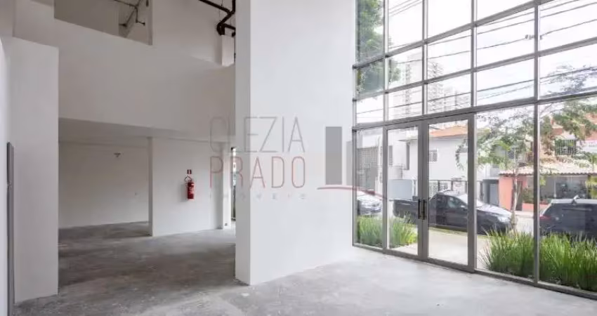 Barracão / Galpão / Depósito com 4 salas para alugar na Chácara Santo Antônio, São Paulo 