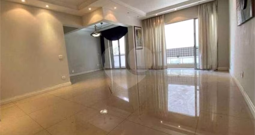Apartamento com 2 quartos à venda em Moema - SP