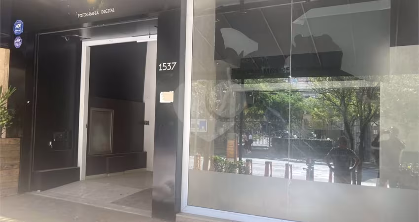 Loja à venda em Jardim Paulista - SP